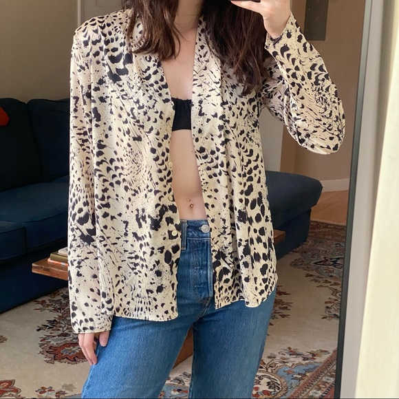 Aritzia animal print blouse 🐾 - Picture 3 of 3